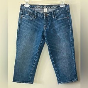 ABERCROMBIE & FITCH Skinny Jean Stretch Denim Shorts, Like new, worn once - SZ 2